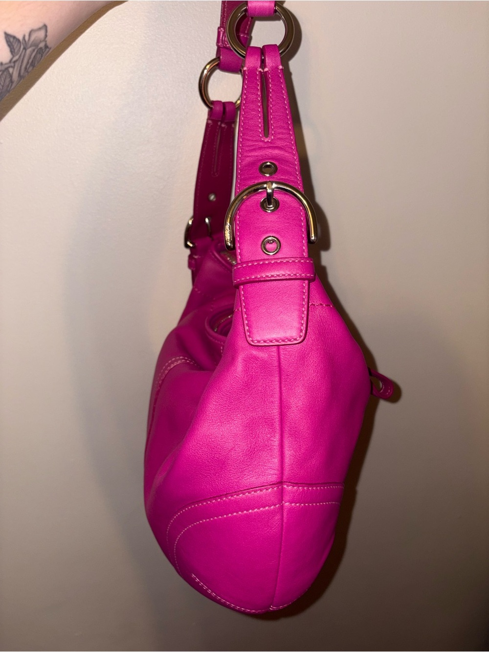 Coach Vibrant Pink Leather Shoulder Bag - Picture 2 of 8